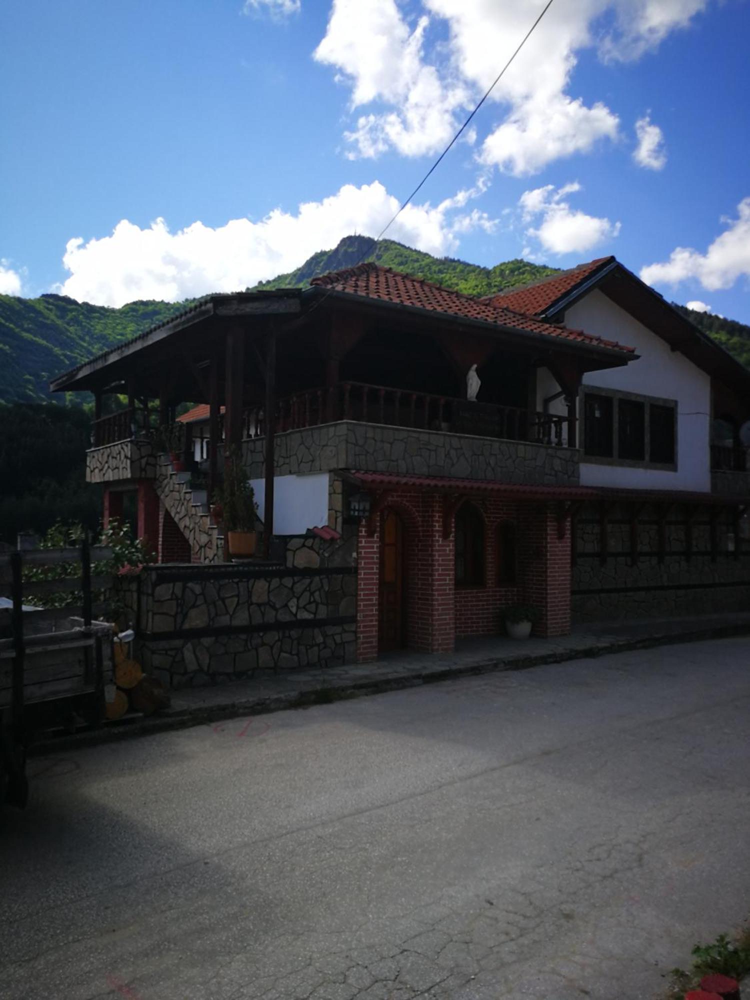 Guest House St Mariya Magdalena ديفين المظهر الخارجي الصورة